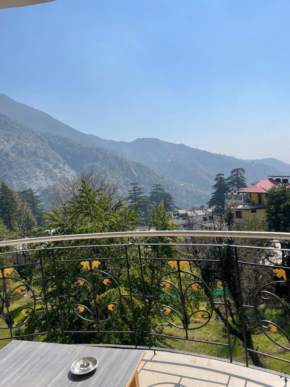 Sky Pie Hotel Dharamshala Exterior photo