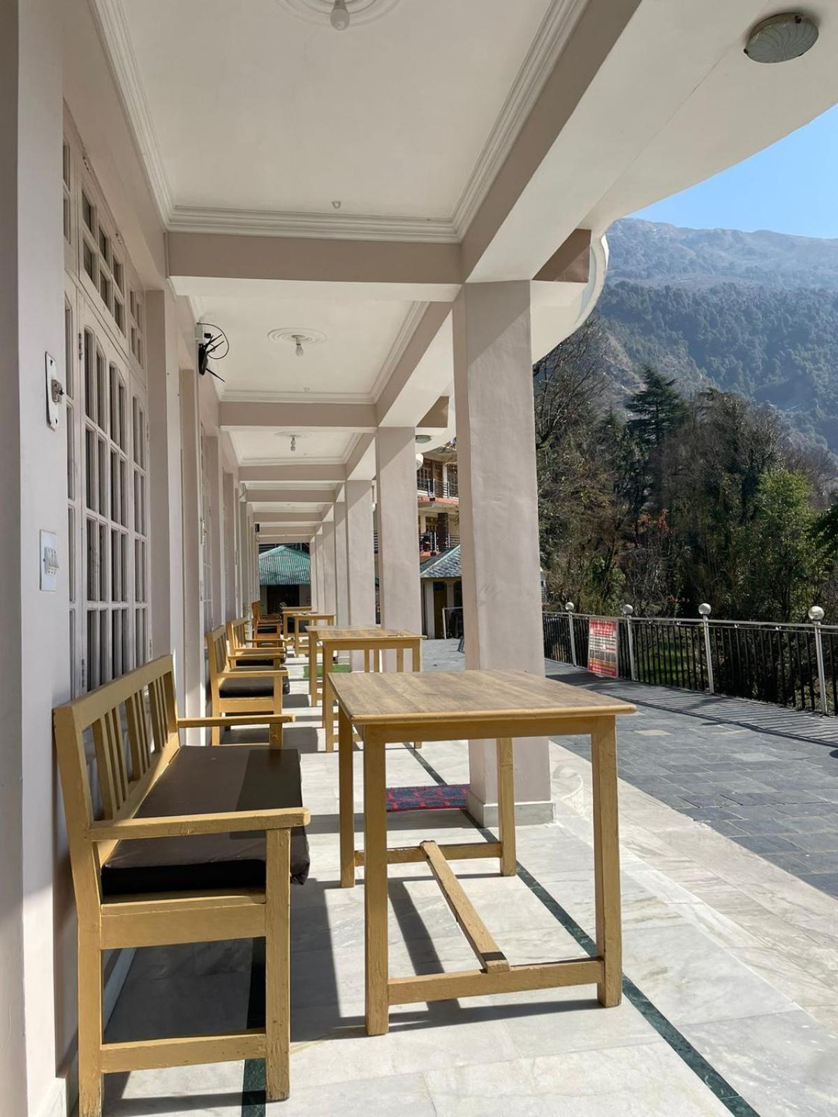 Sky Pie Hotel Dharamshala Exterior photo