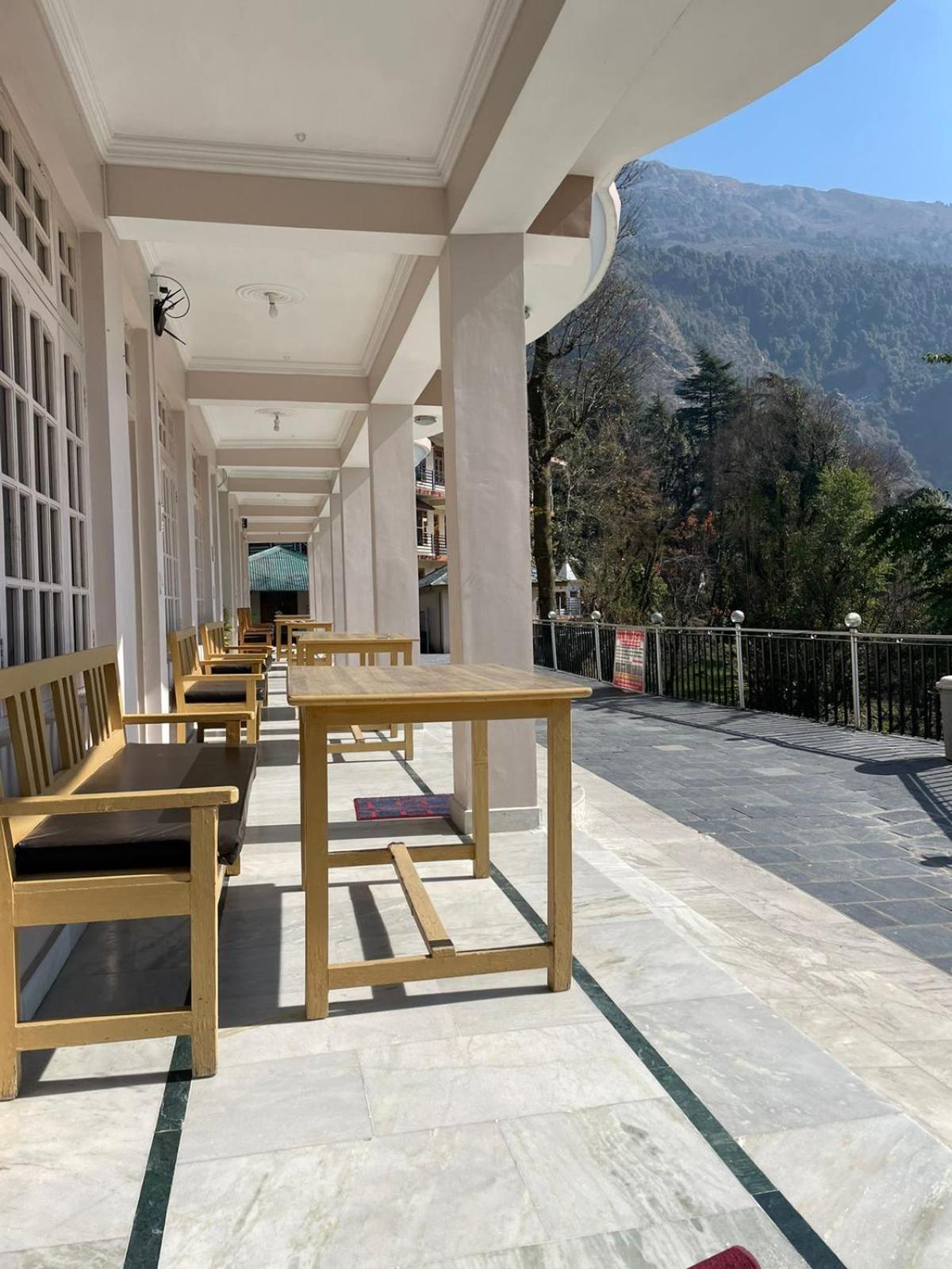 Sky Pie Hotel Dharamshala Exterior photo